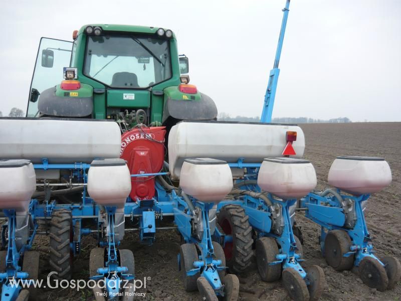 Kukuryku czyli Siew Kukurydzy 2012 John Deere 6820+Monosem 