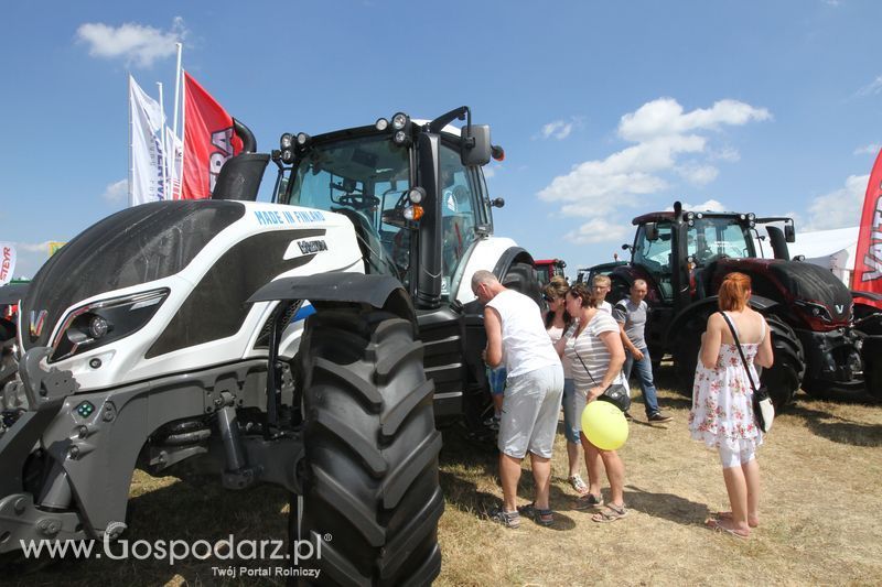 Valtra na OPOLAGRZE 2015