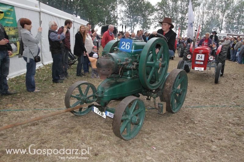 XIII Festiwal Starych Ciągników i Maszyn Rolniczych w Wilkowicach cz.2