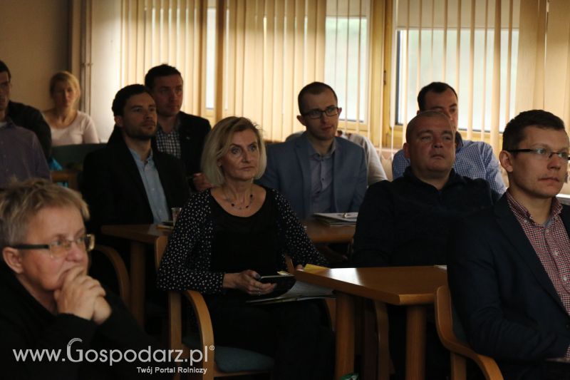 O Ogólnokrajowa konferencja na temat śruty rzepakowej