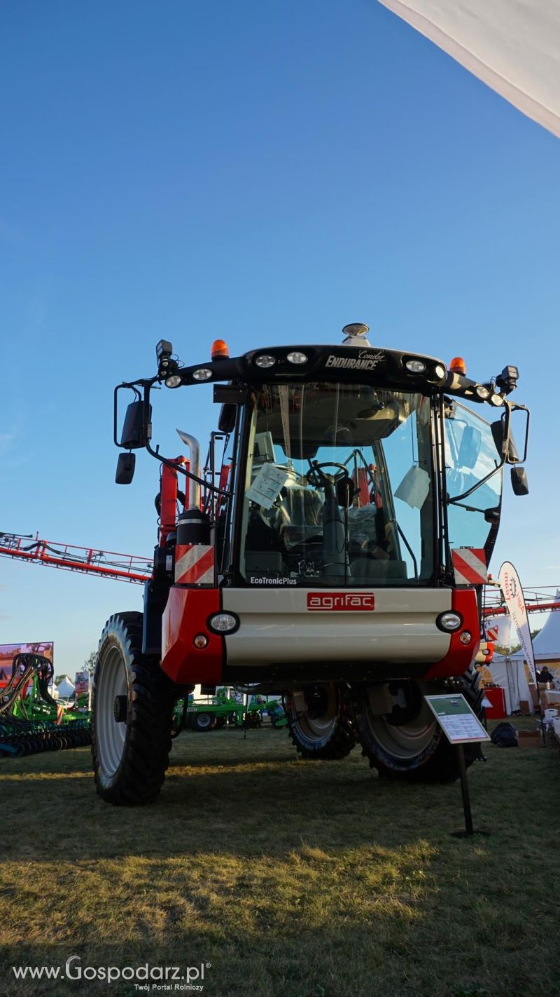 AGRO SHOW o wschodzie słońca