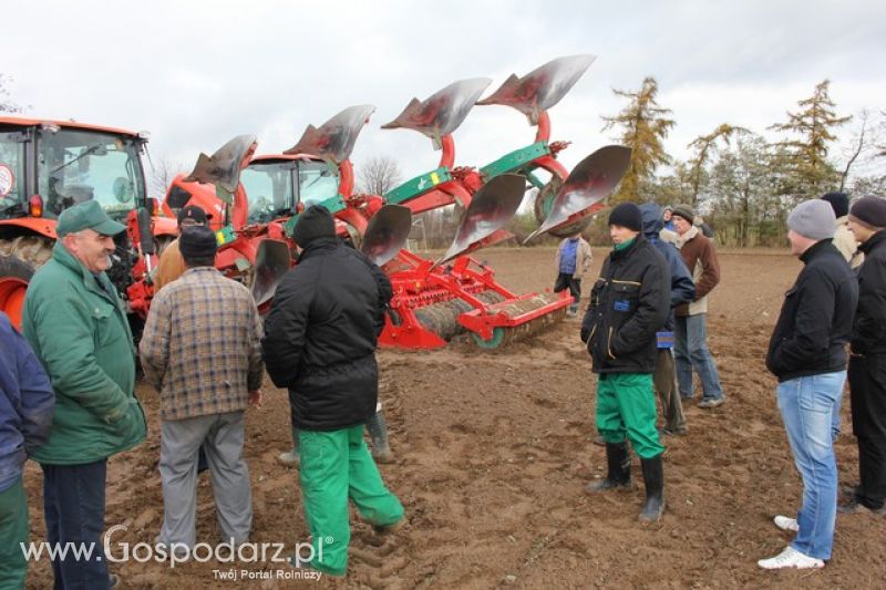 Pokaz polowy ciągników marki KUBOTA