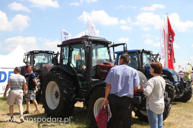 Valtra na OPOLAGRZE 2015