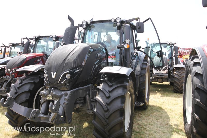 Valtra na OPOLAGRZE 2016