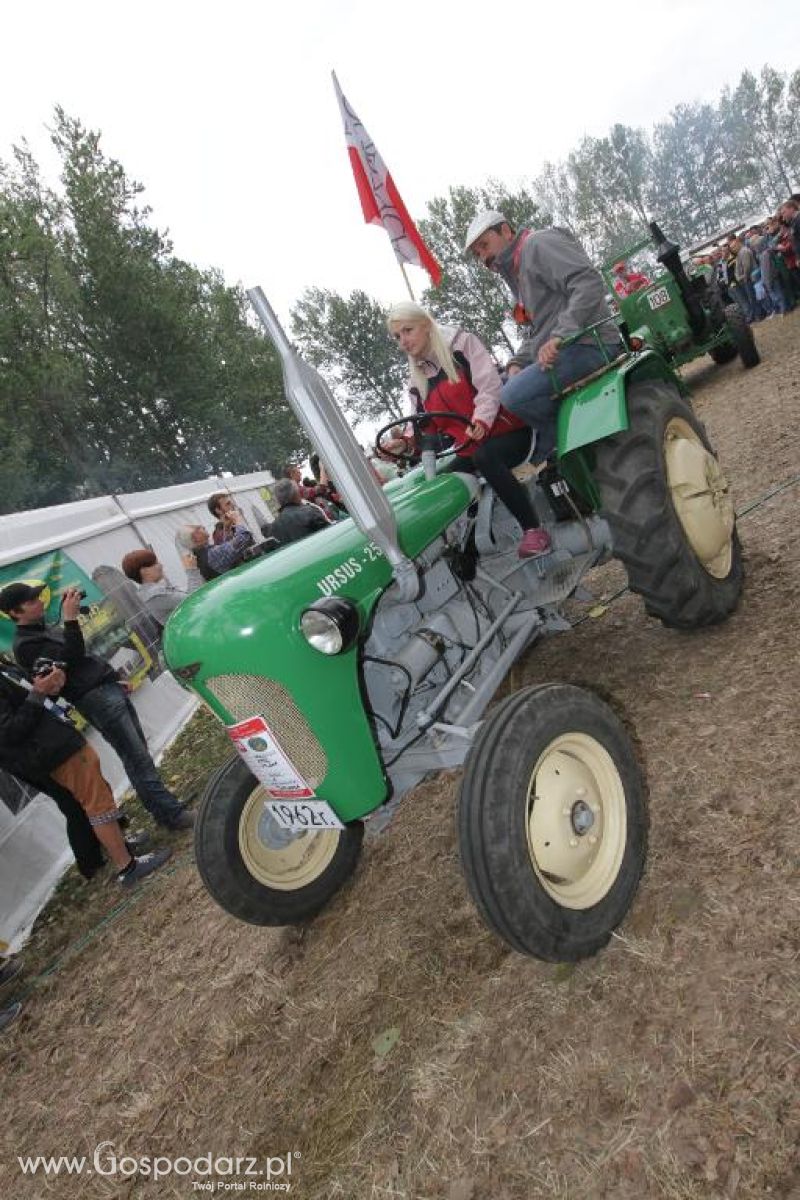 XIII Festiwal Starych Ciągników i Maszyn Rolniczych w Wilkowicach cz.2