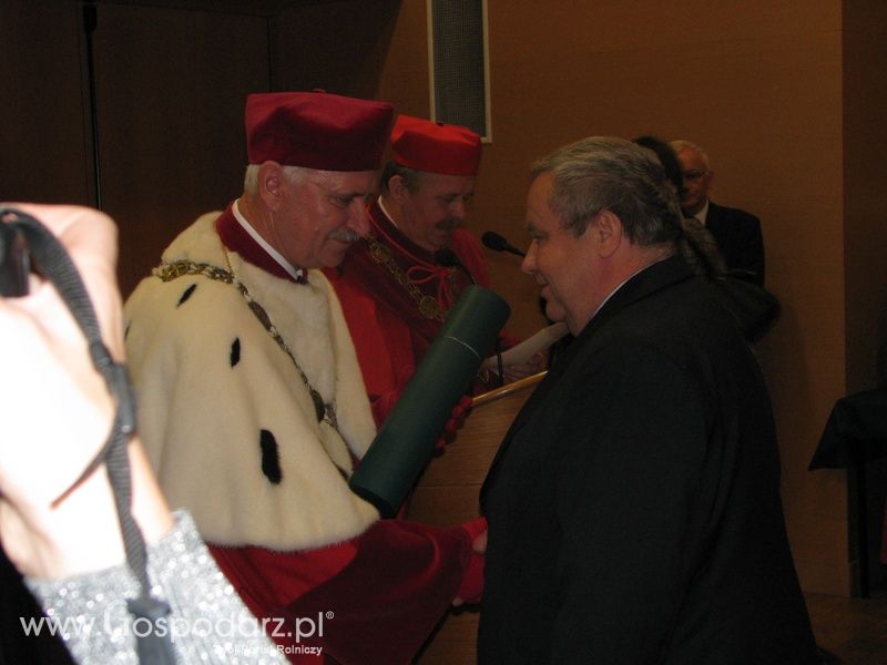 UP Poznań - Uroczystość wręczenia odznaczeń państwowych i uczelnianych oraz dyplomów doktora habilitowanego i promocji doktorskiej