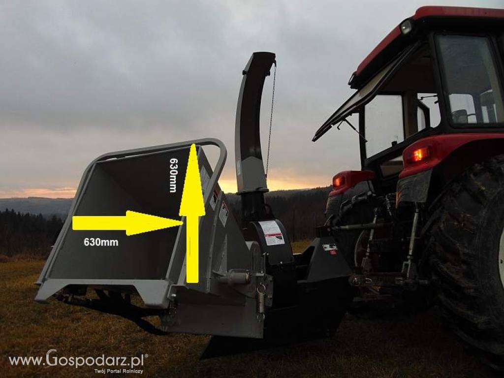 Rębak tarczowy o wzmocnionej konstrukcji JANSEN 62RS. Cztery noże tnące + dwa wałki pobierające materiał napędzane hydraulicznie. 4