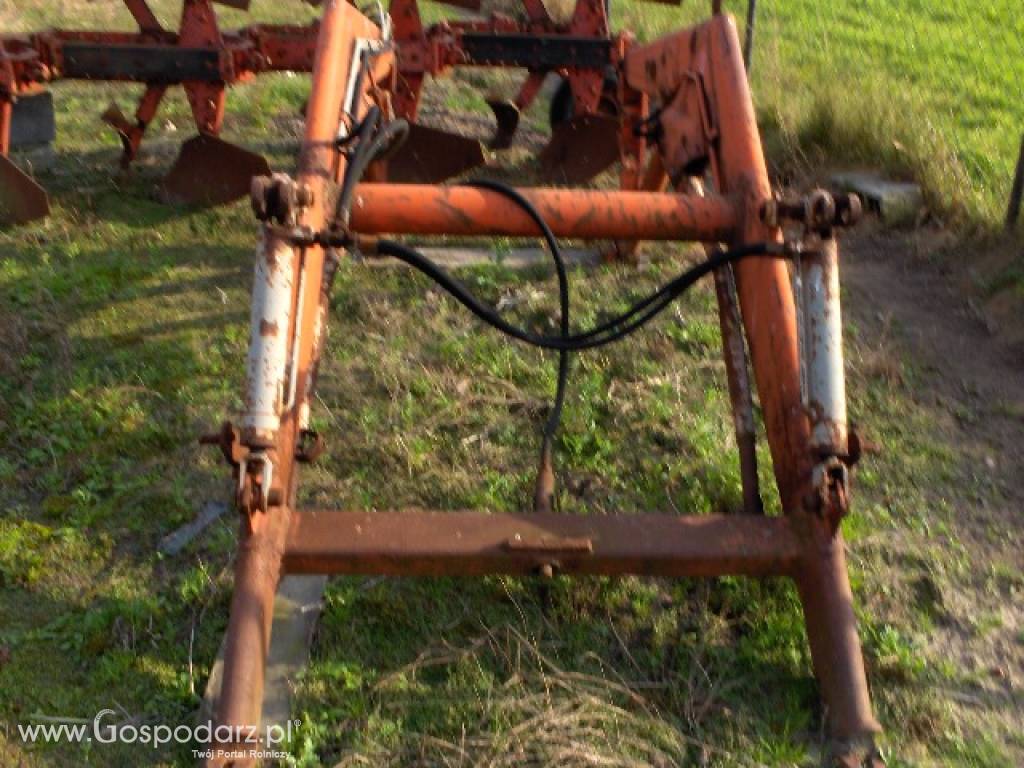 Ładowacz czołowy Rama 8