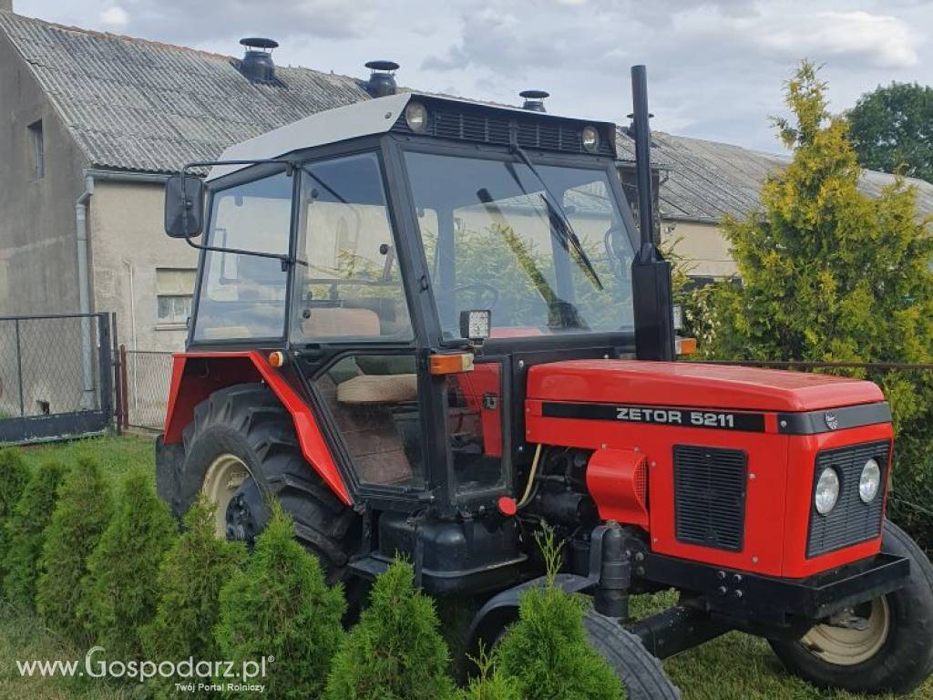 Ciągnik ZETOR 5211