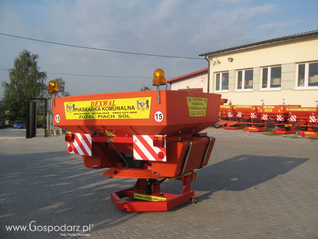 PIASKARKO SOLARKA  KOMUNALNA DROGOWA  850 L 1200 KG DEXWAL 3