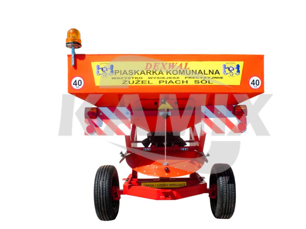 PIASKARKA KOMUNALNA DROGOWA 850 L / 1200 KG CIĄGANA 3