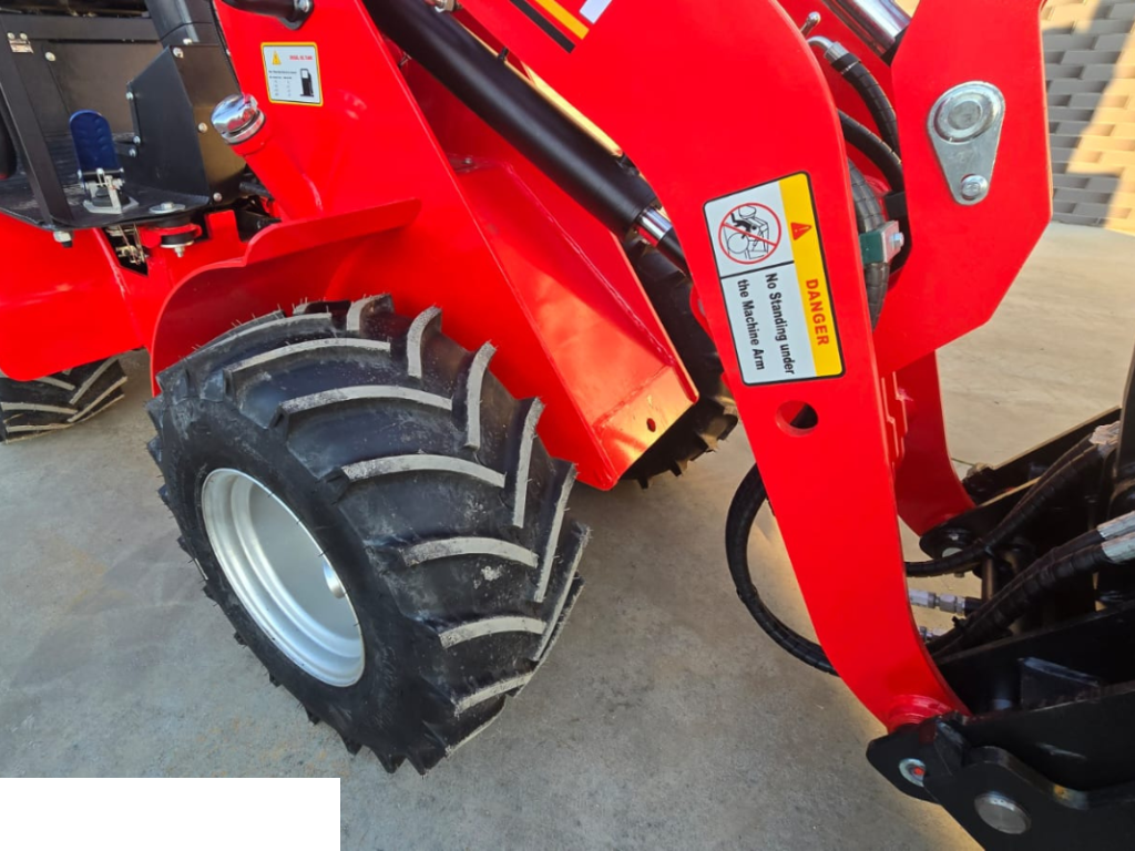 NOWOŚĆ Ładowarka kołowa HERACLES LGE06 KUBOTA 25KM - HIT! 3