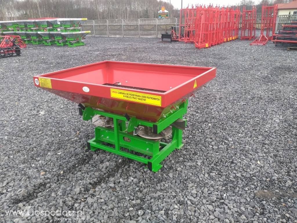 Rozsiewacz 600l AGRO-MAX