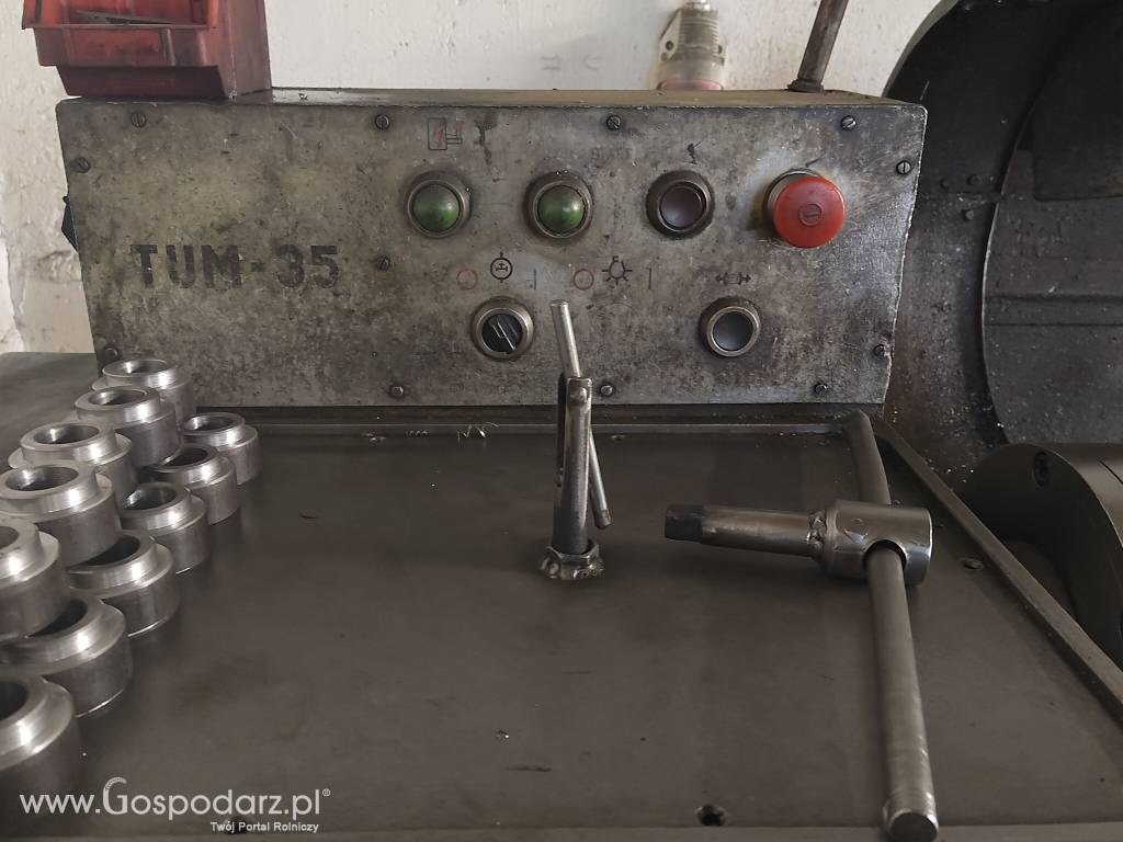 Tokarka uniwersalna TUM 35 – polska produkcja – 9 900 zł (do negocjacji) 3