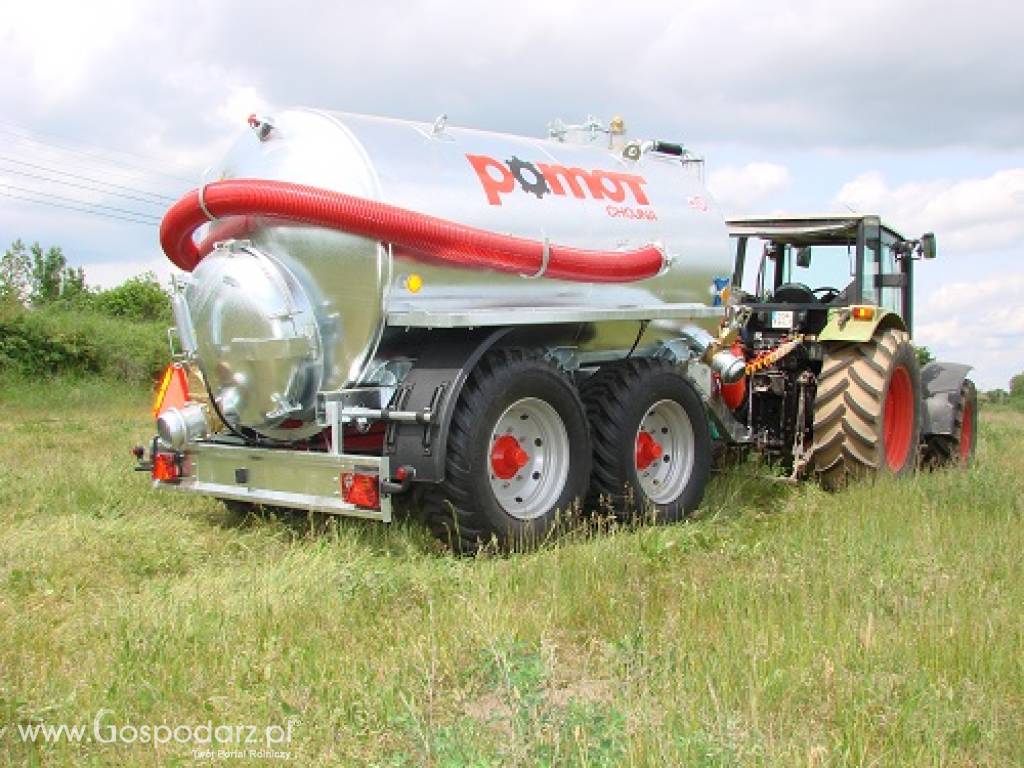 Wóz asenizacyjny  typ T544 - pojemność 6700 litrów