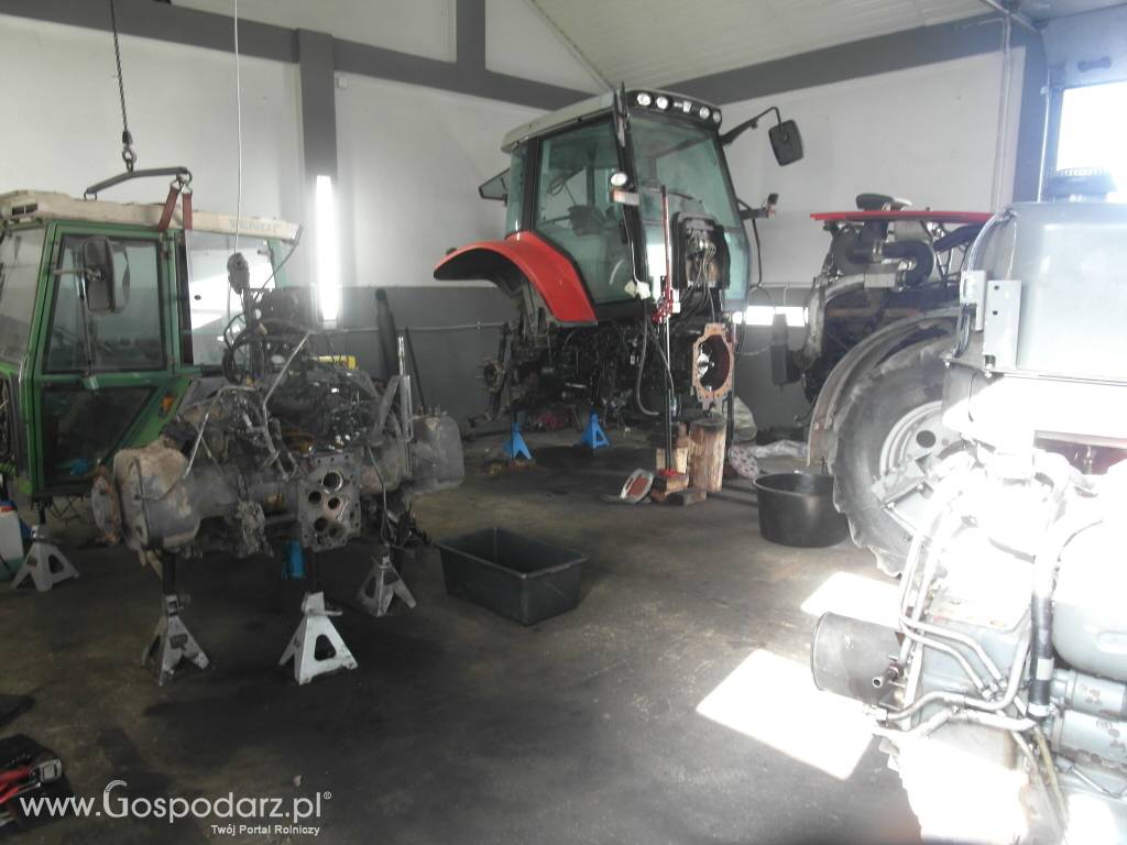 NAPRAWA FERGUSON CASE RENAULT NEW HOLLAND JOHN DEERE FENDT CLAAS DEUTZ I INNE.