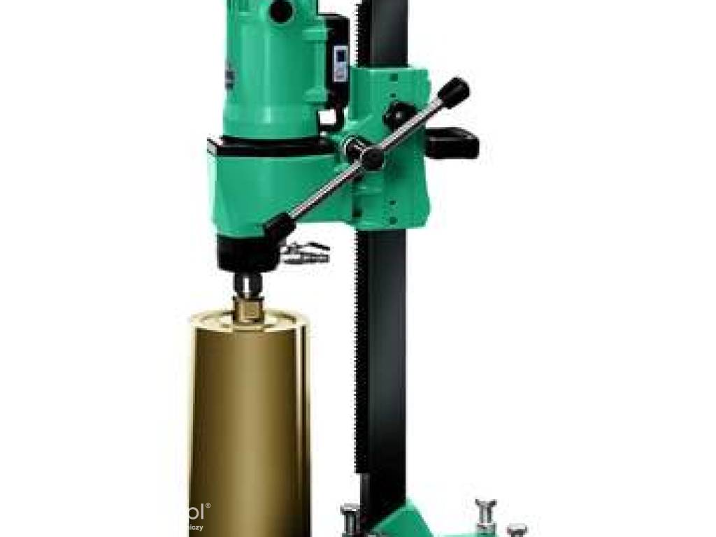 Wiertnica do betonu  (otwornica) moc silnika 2400W średnica wiercenia 205mm