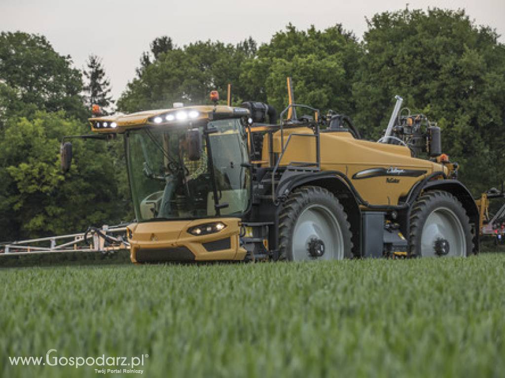 Opryskiwacze samojezdne Challenger seria RoGator 600D 5