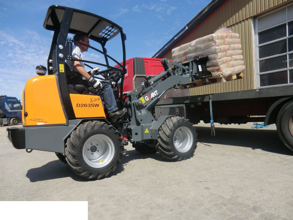 Ładowarka kołowa GIANT D263SW X-tra