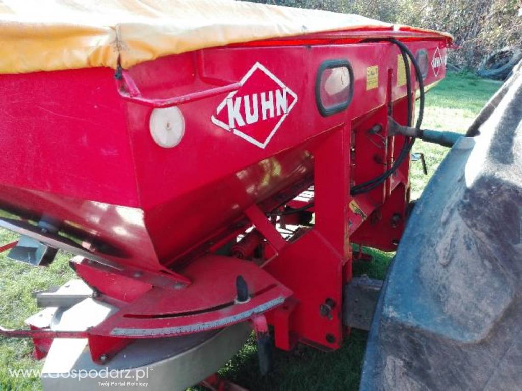 Rozsiewacz Nawozów KUHN 3