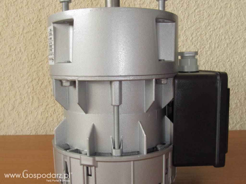 Motoreduktor R1C225F4BC