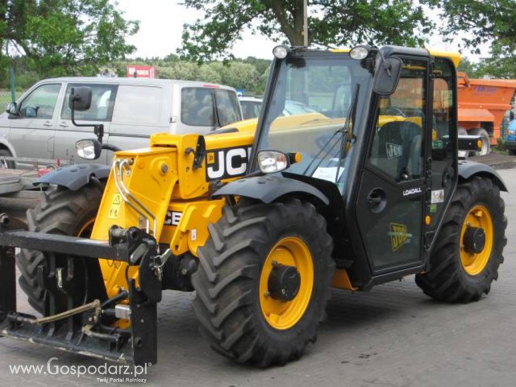 JCB 527-58 AGRI (NOWA)