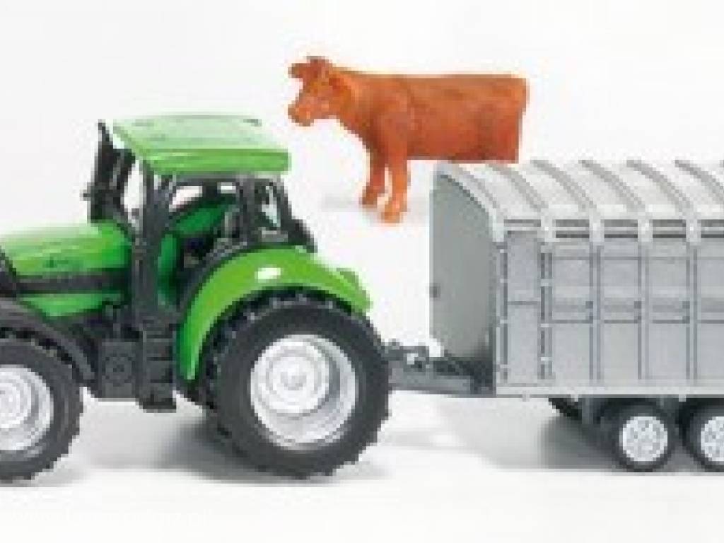 Ciagnik Agrotron 265 z przyczepą do przewozu bydła  1:87  (zabawka, model)