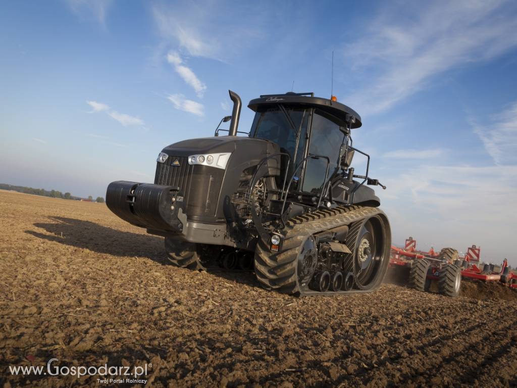 Ciągniki gąsienicowe Challenger seria MT700E