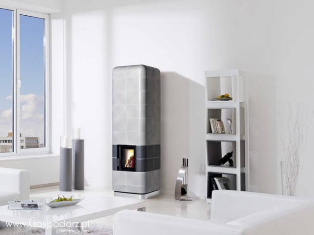 Zdrowy piec kaflowy z widokiem ognia.