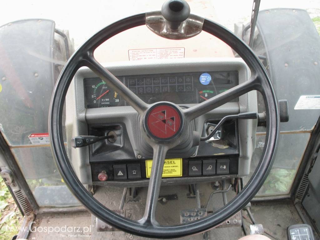 Ciągnik rolniczy Massey Ferguson 3080 9