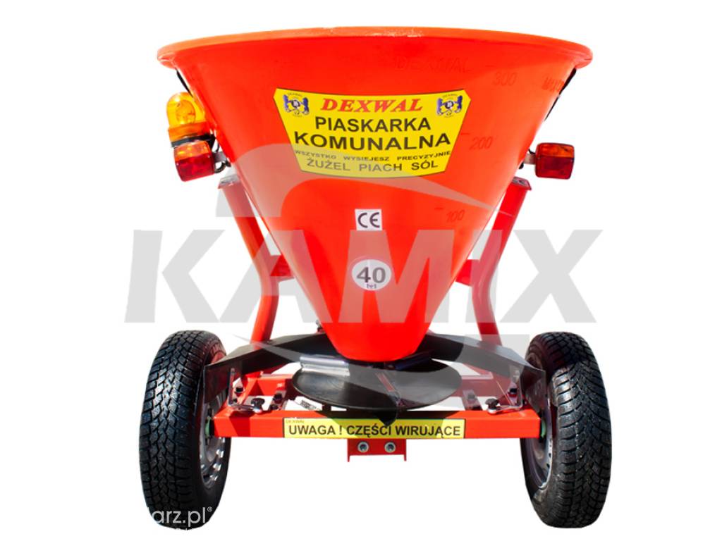 PIASKARKA KOMUNALNA CIĄGNIONA QUAD 200 L 300 L 3