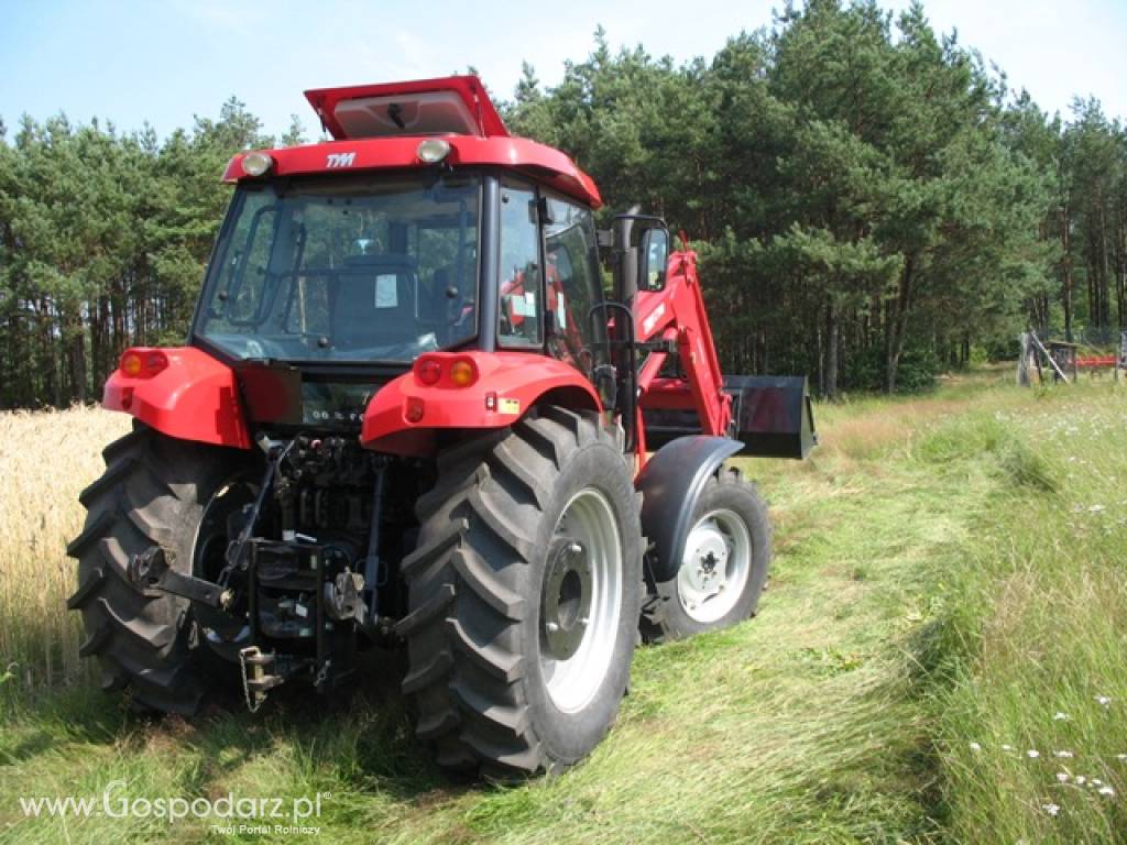 NOWY CIĄGNIK ROLNICZY TYM T 1003 Z ŁADOWACZEM 4