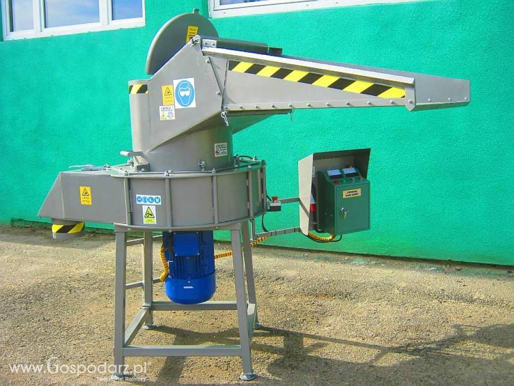 RĘBAKOMŁYN NOŻOWO BIJAKOWY z dwoma zasypami. Moc 15 kW 5