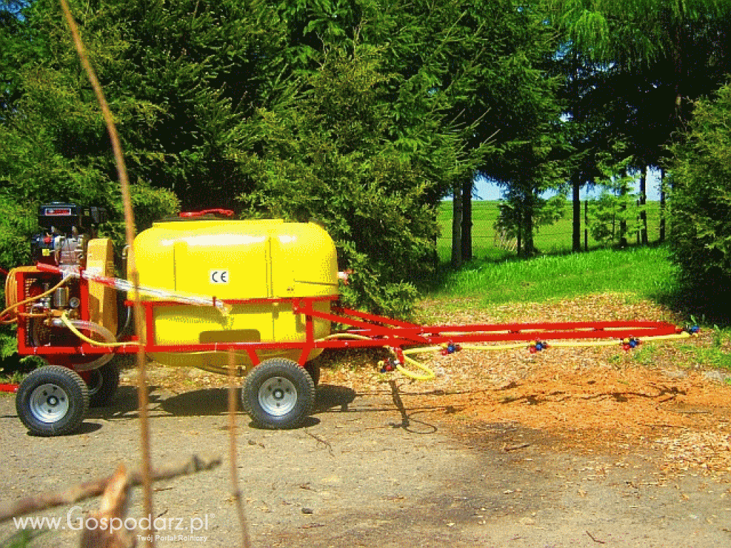 OPRYSKIWACZ + ZAMGŁAWIACZ SPALINOWY WóZKOWY MODEL POLEXIM200: pojemność zbiornika 200 l, 14-22l/min,silnik 6.5KM 4