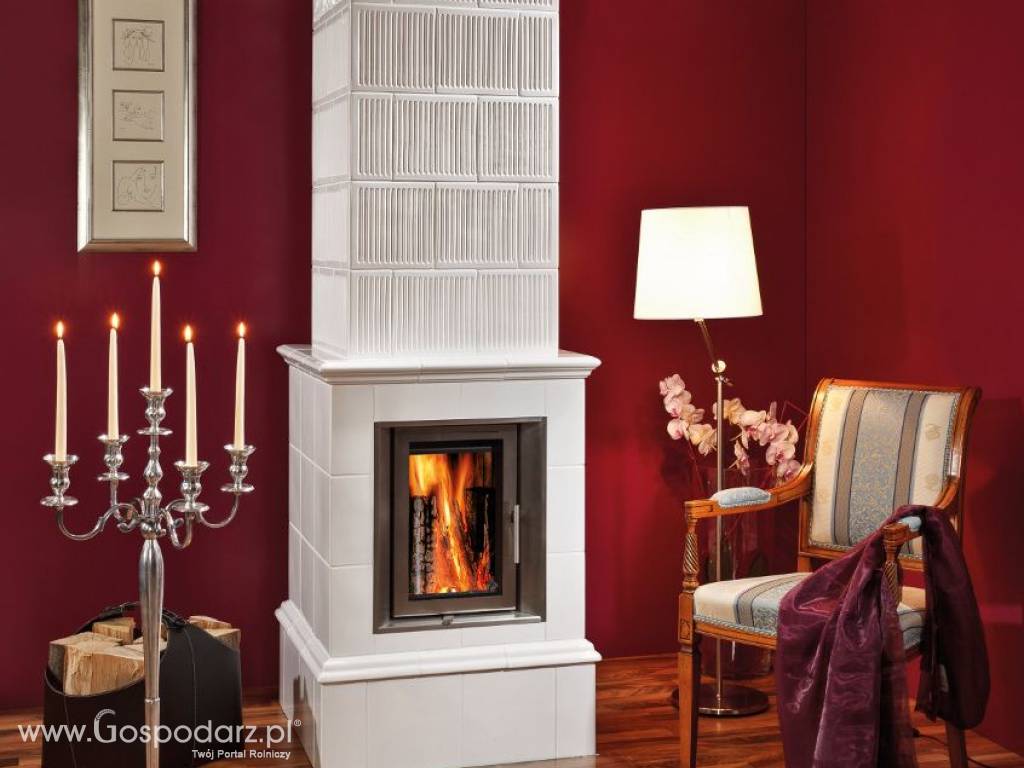 Zdrowy piec kaflowy z widokiem ognia. 9