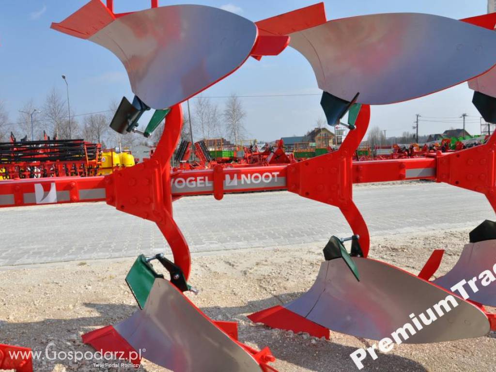 NOWY PŁUG OBRACALNY OBROTOWY s3+1 VOGEL NOOT Pługi 6