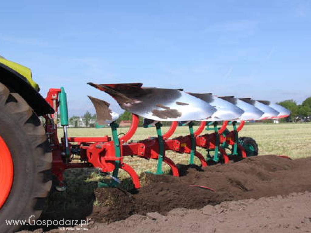 Pługi zawieszane obracalne Kverneland 150 B Variomat