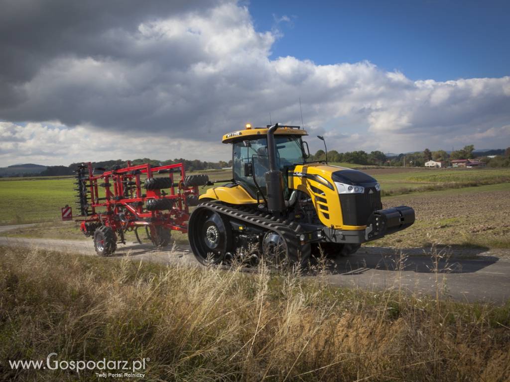 Ciągniki gąsienicowe Challenger seria MT700E