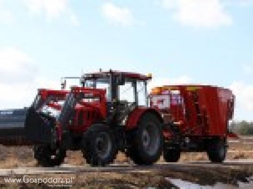 Wóz paszowy jednowirnikowy z obniżoną podłogą T659 BEL-MIX – poj. 6, 8, 10 i 12 m3 3