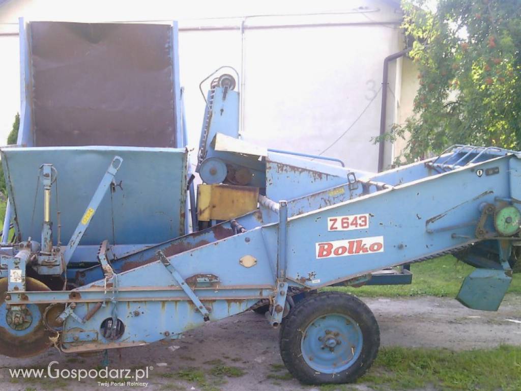 KOMBAJN Bolko Z-643 8