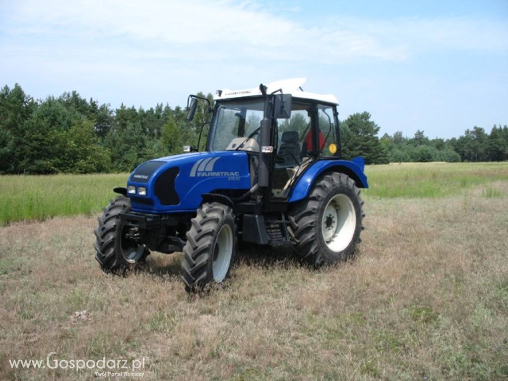 NOWY CIĄGNIK ROLNICZY FARMTRAC 670 DT