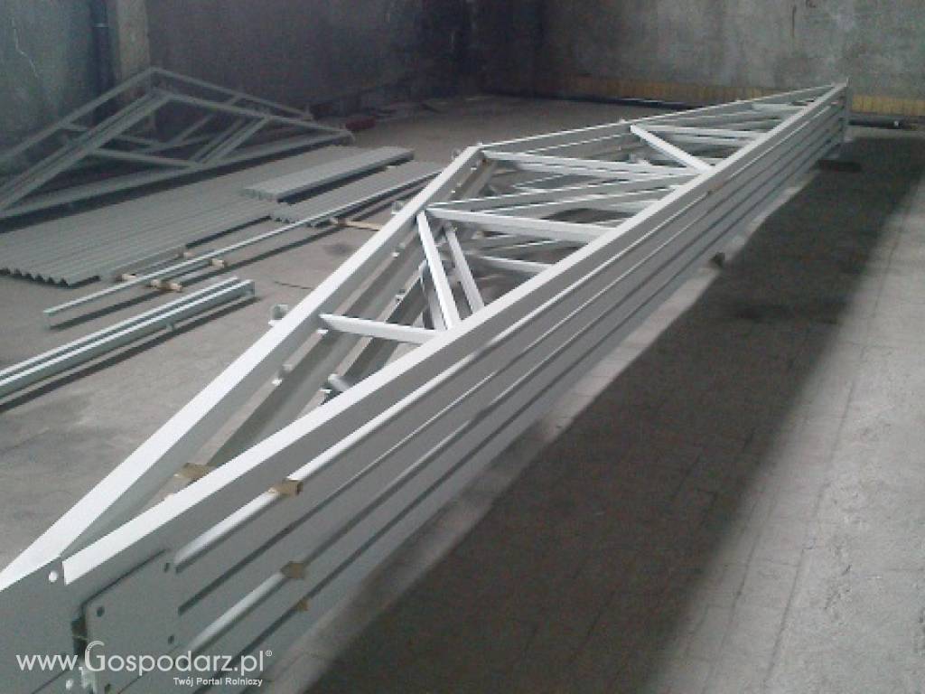 Konstrukcja stalowa  hali8x20x4 m 4