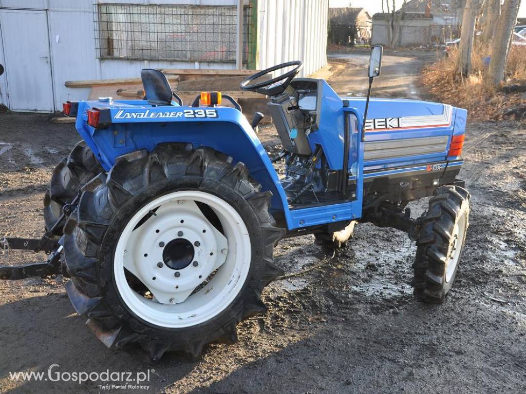 Traktorek Iseki TA235F 4x4 4