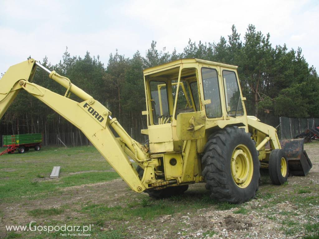 OKAZJA. KOPARKO-ŁADOWARKA W BARDZO DOBREJ CENIE 8