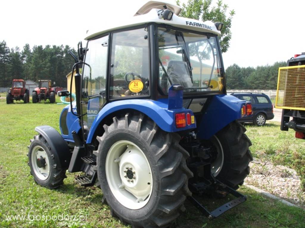 FABRYCZNIE NOWY CIĄGNIK ROLNICZY FARMTRAC 555DT 6