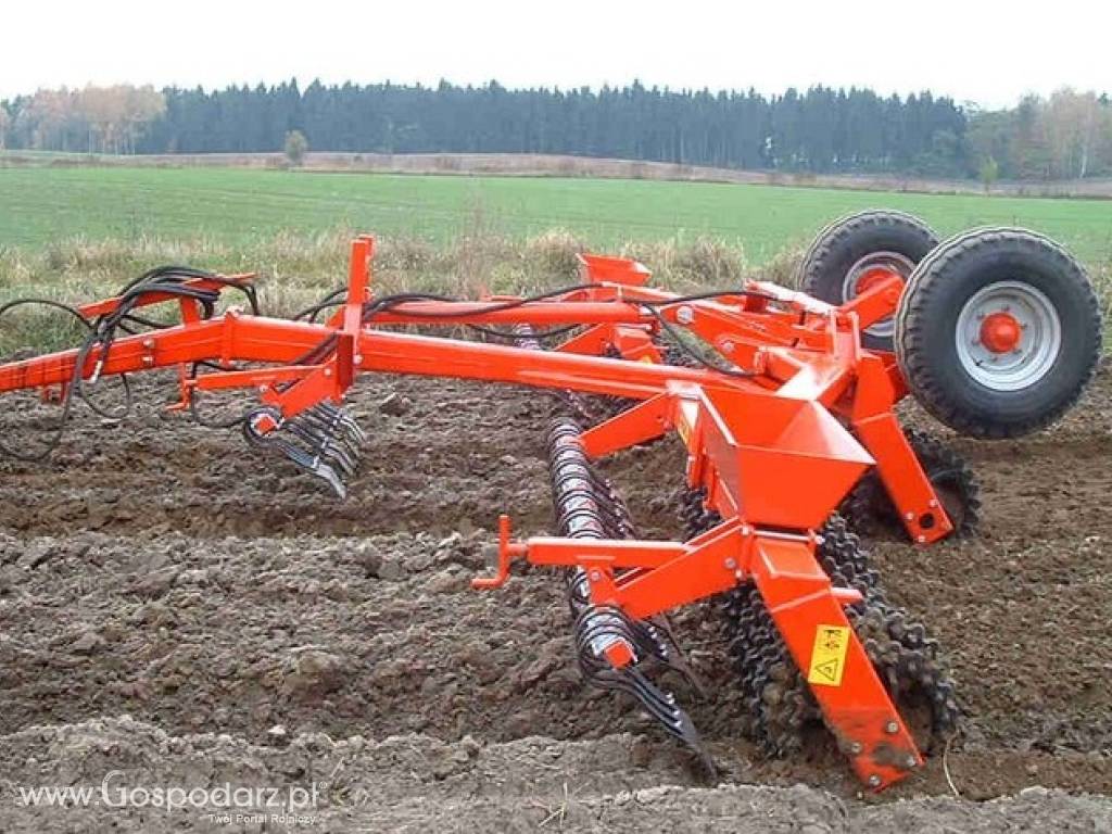 Wały uprawowe przyczepiane U610 5