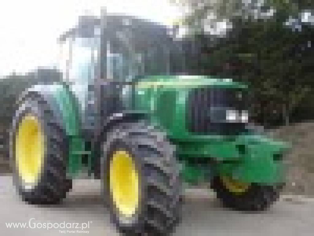 John Deere 6320