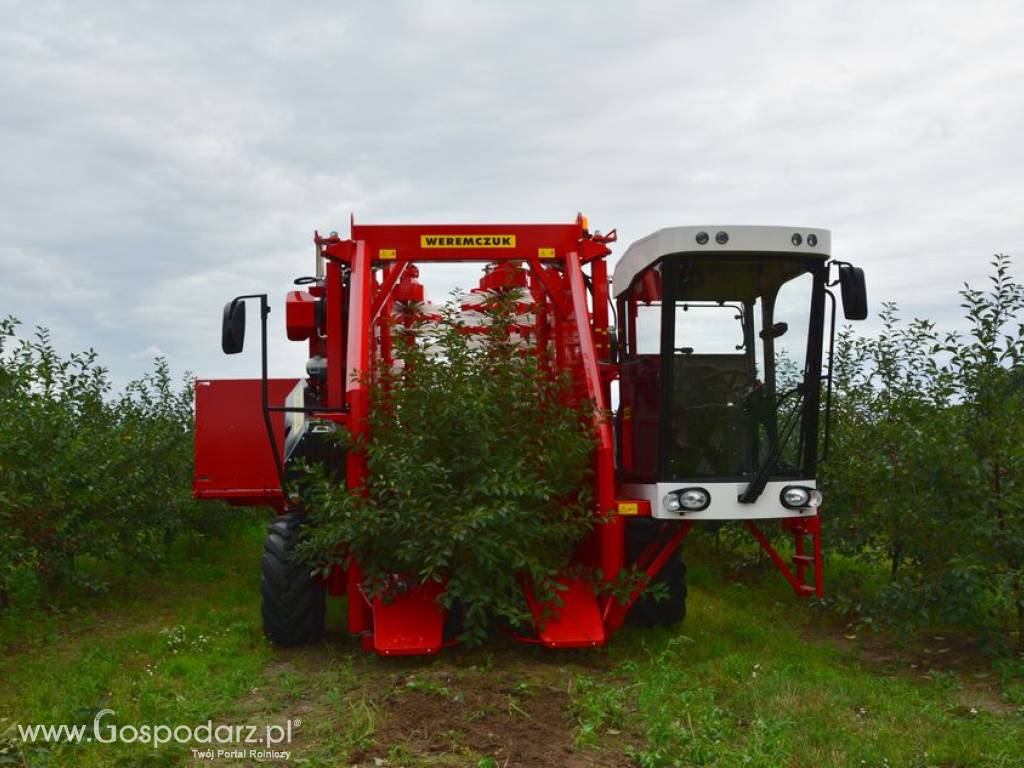 SAMOBIEŻNY CAŁORZĘDOWY KOMBAJN 