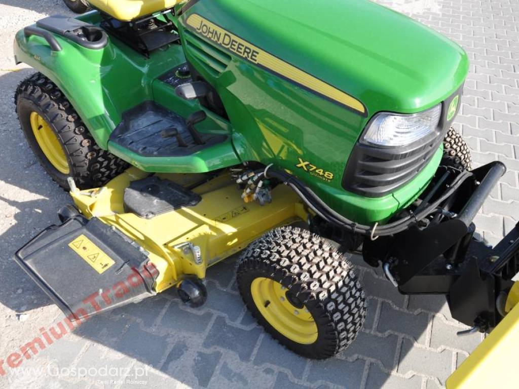 DEALER John Deere TRAKTOR Ogrodowy X748 4x4 24KM 7