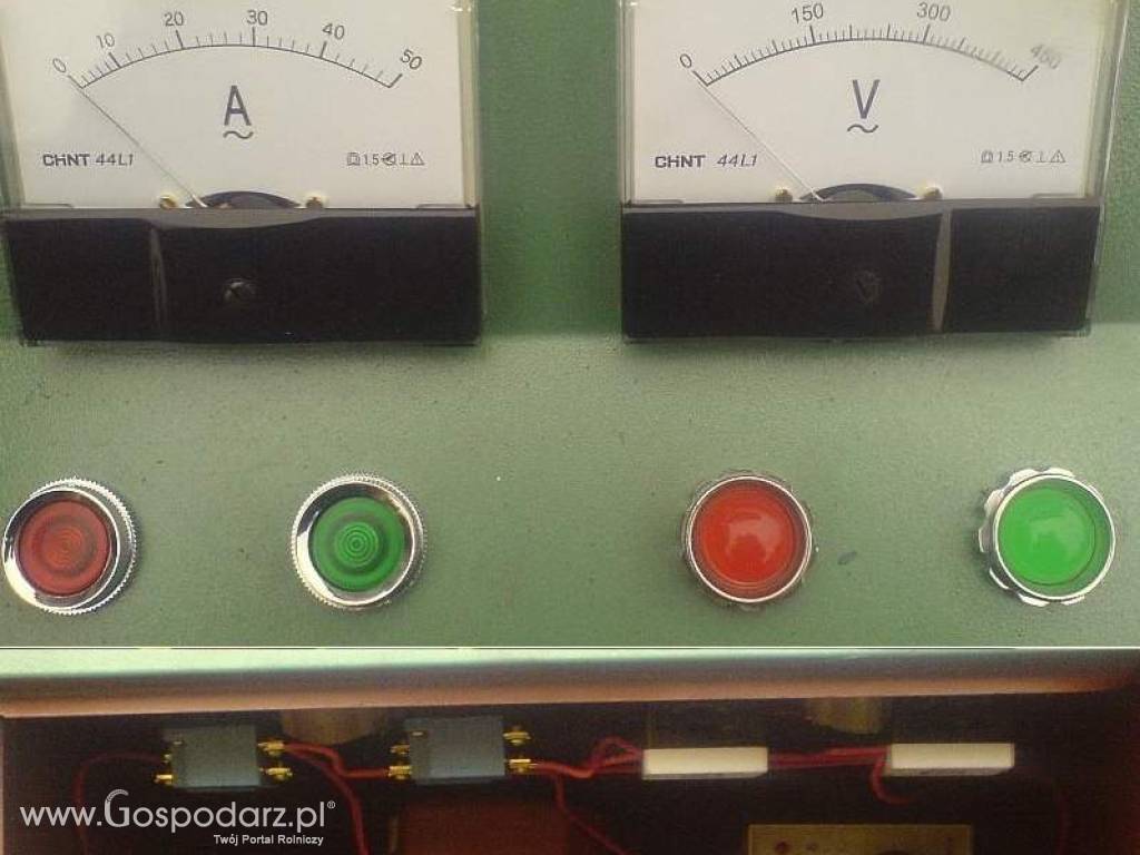 PELLECIARKI: wydajność do 800 kg/h, silnik 22 kW, matryca 6 mm lub 8mm 6